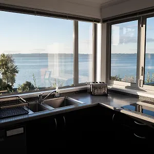 Holiday home Serenity Lakeview Retreat, Rotorua
